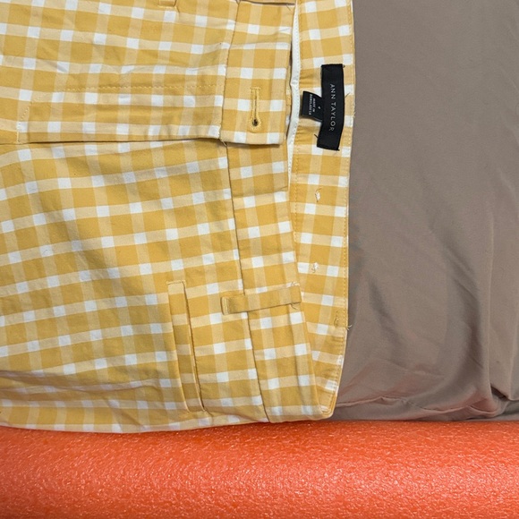 Yellow and white dress pants - Picture 3 of 3